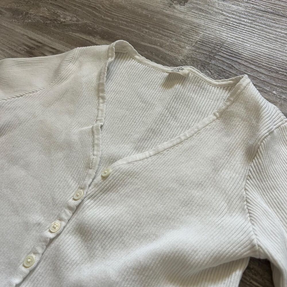 Brandy-melville Women's White Cardigan - Picture 4 of 7